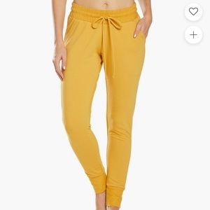 Mustard jogger pants ✨new ✨